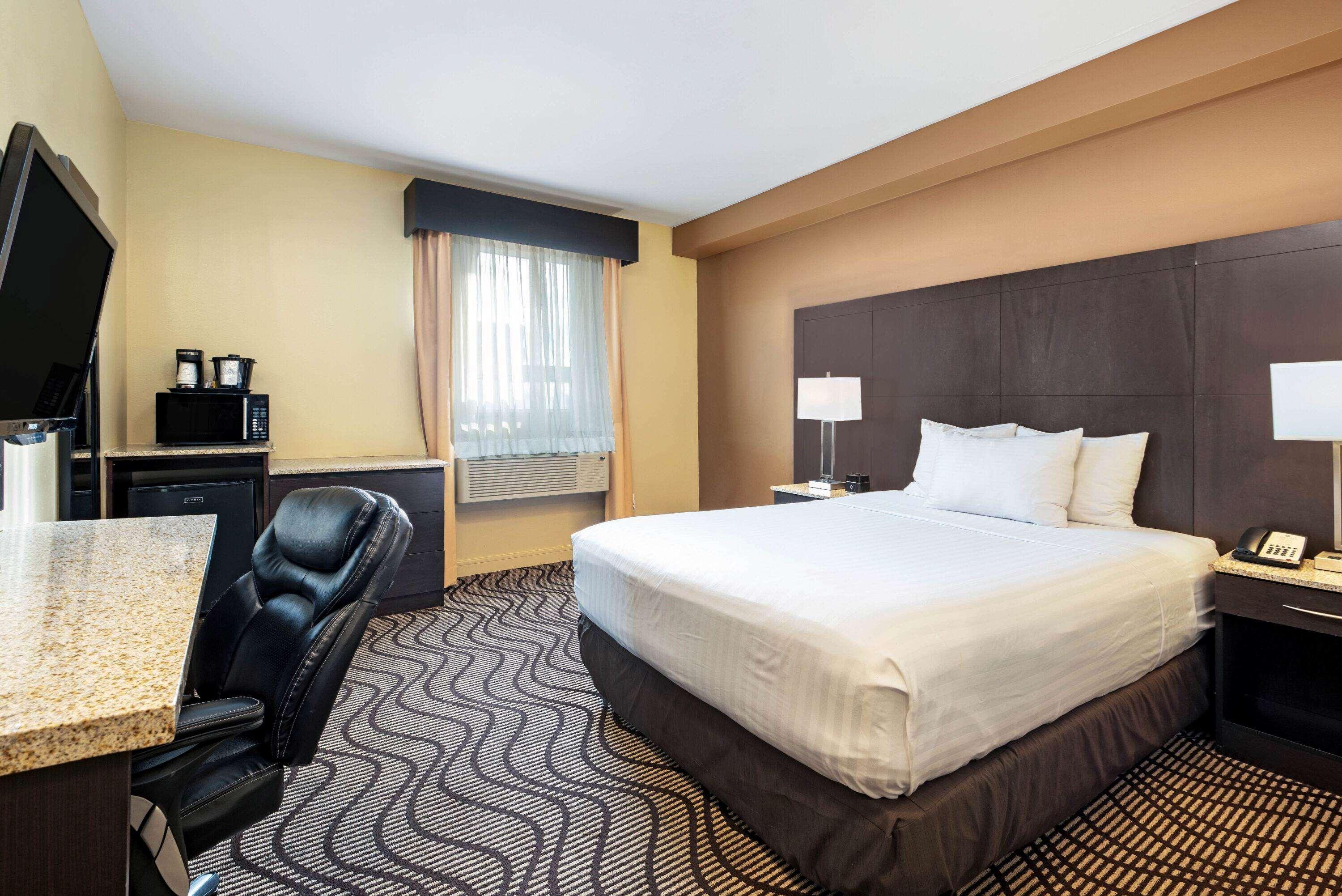 La Quinta By Wyndham Oshawa Hotel Kültér fotó