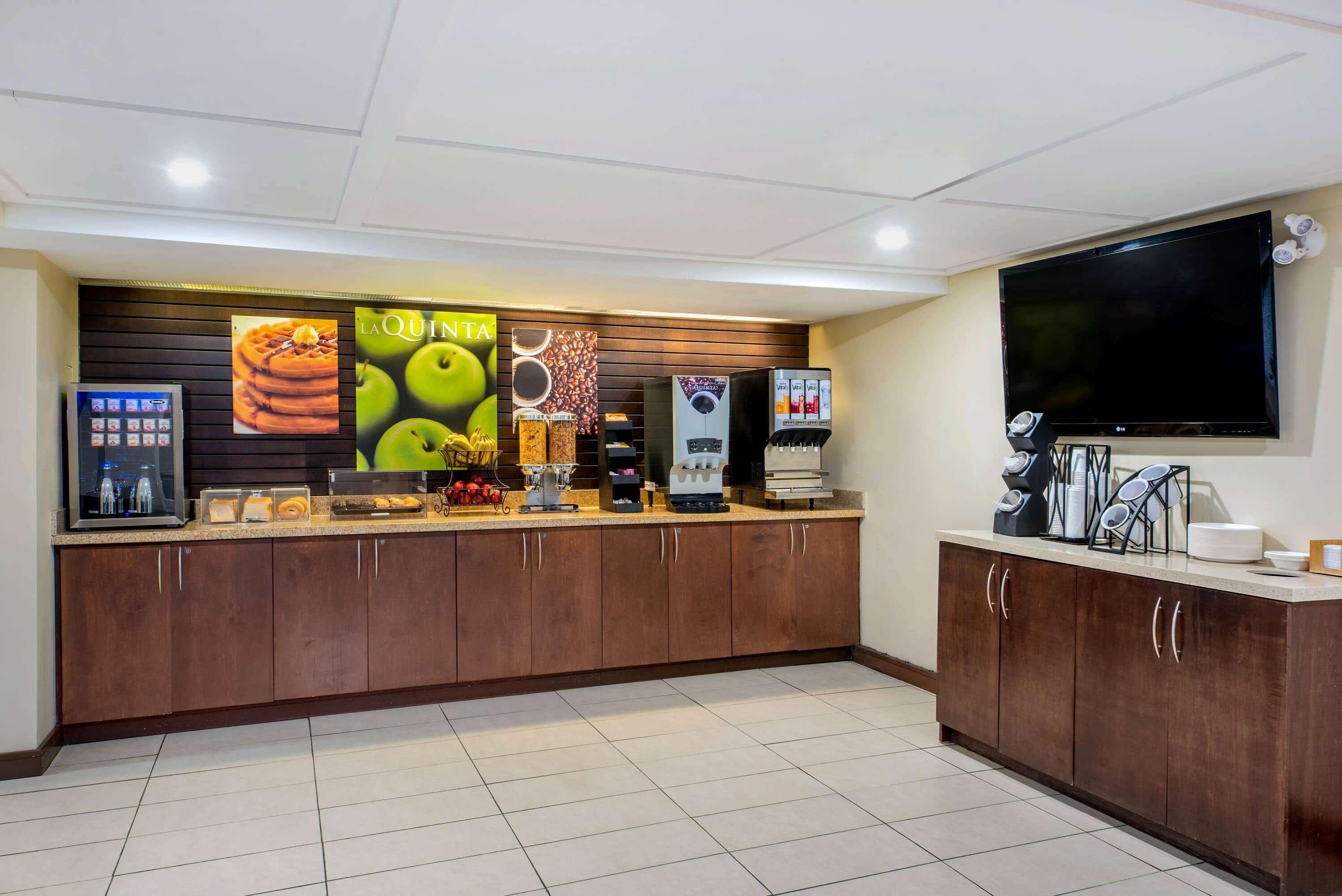 La Quinta By Wyndham Oshawa Hotel Kültér fotó